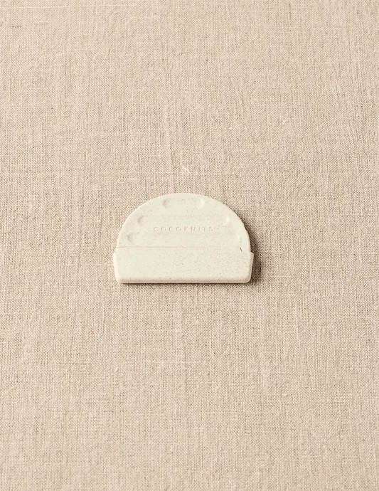 Cocoknits - Fuzz Off Comb II