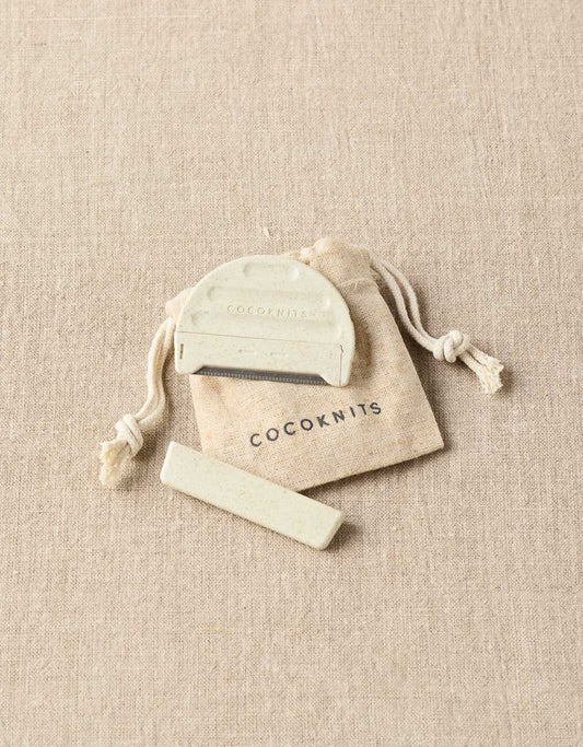 Cocoknits - Fuzz Off Comb II