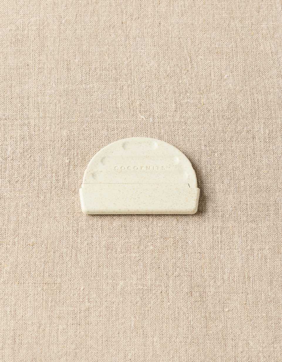 Cocoknits - Fuzz Off Comb II